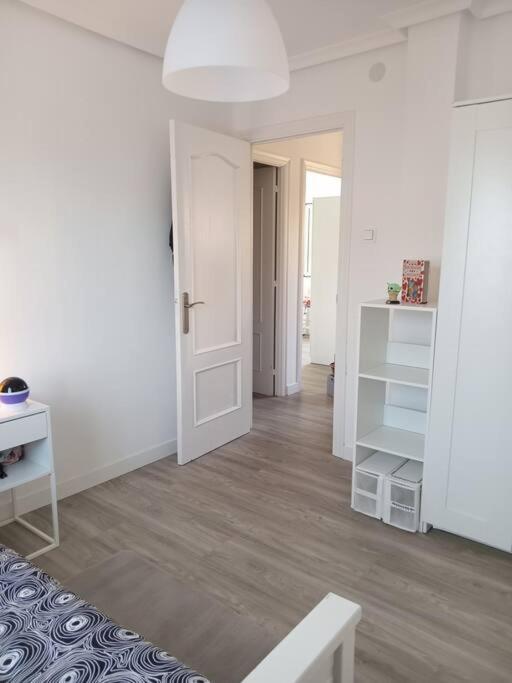 Preciosa Casa Bi-Familiar Al Lado De Donosti. Apartment Irun Exterior photo
